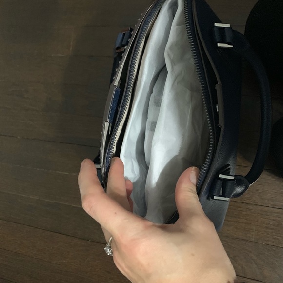 Michael Kors ‘Adele’ handbag - Picture 3 of 5